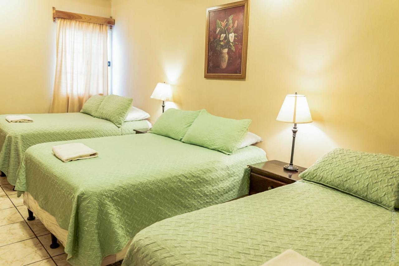 Hotel Las Margaritas La Esperanza Bagian luar foto