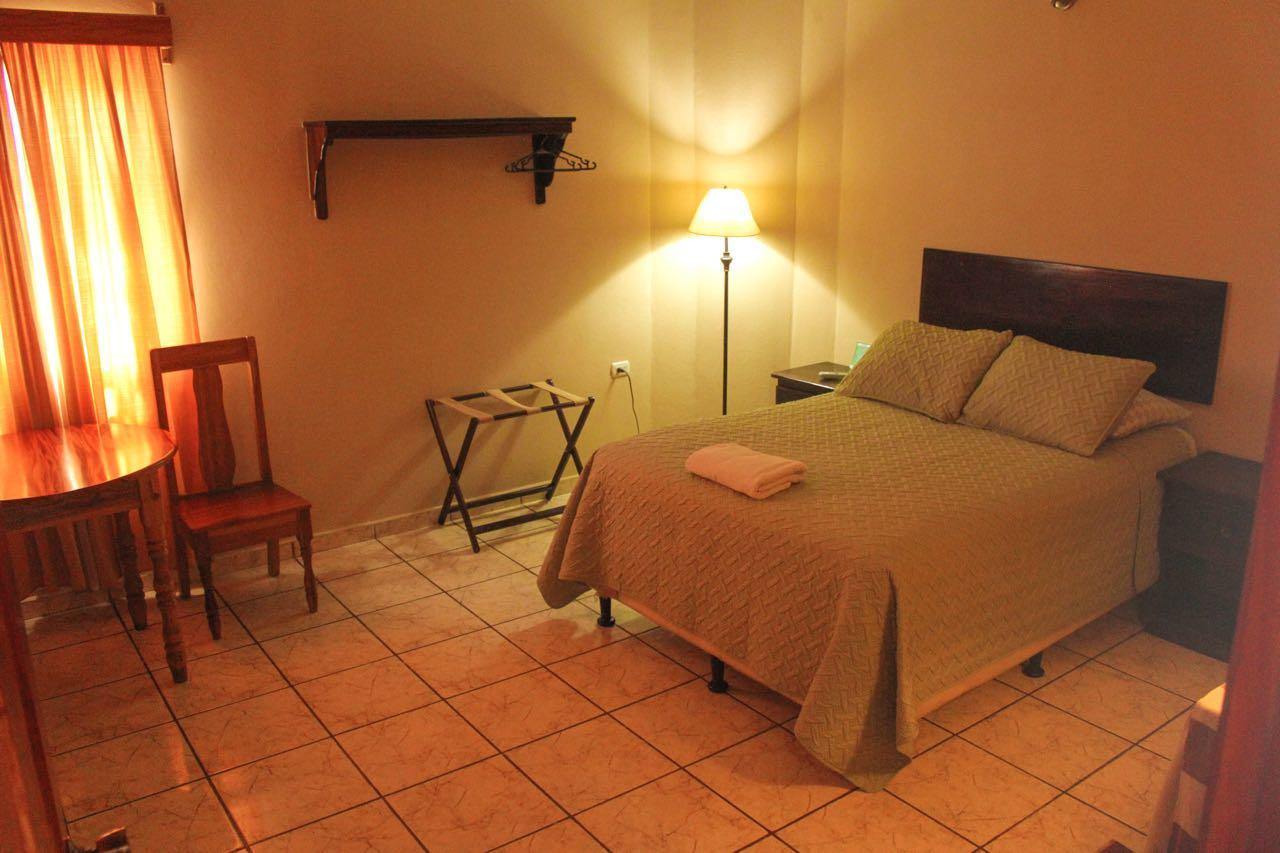Hotel Las Margaritas La Esperanza Bagian luar foto